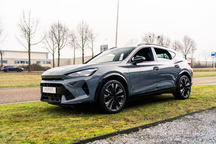 Vehicle Image 11