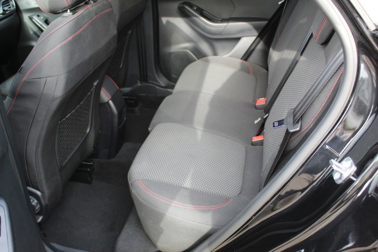 Vehicle Image 30