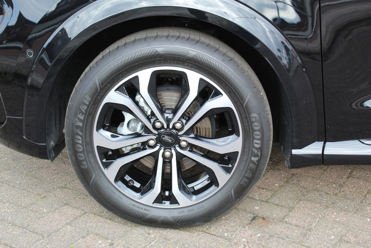 Vehicle Image 43