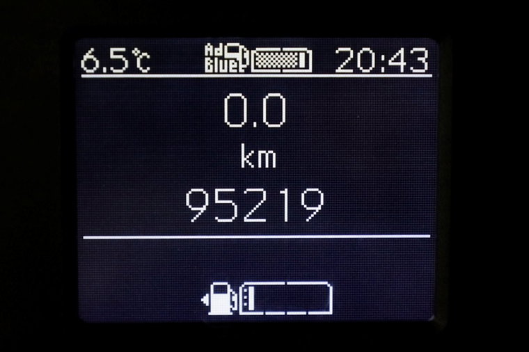 Vehicle Image 16