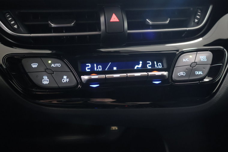 Vehicle Image 26