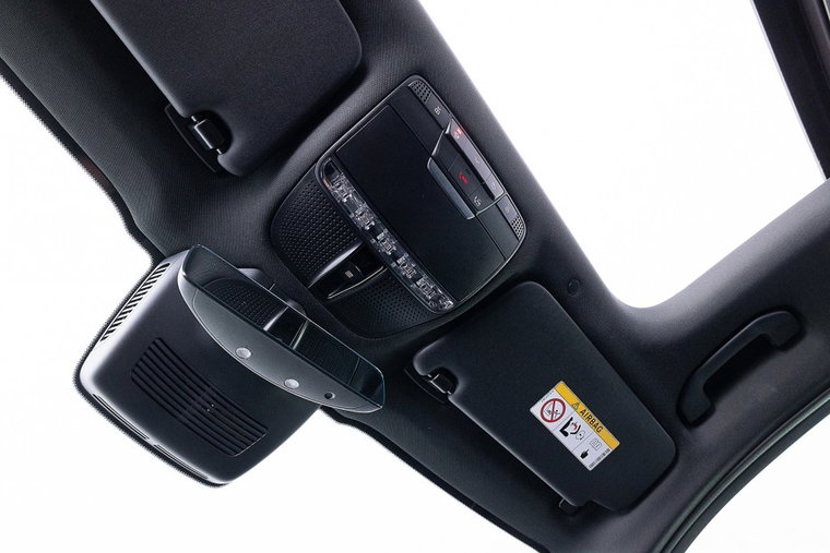 Vehicle Image 21
