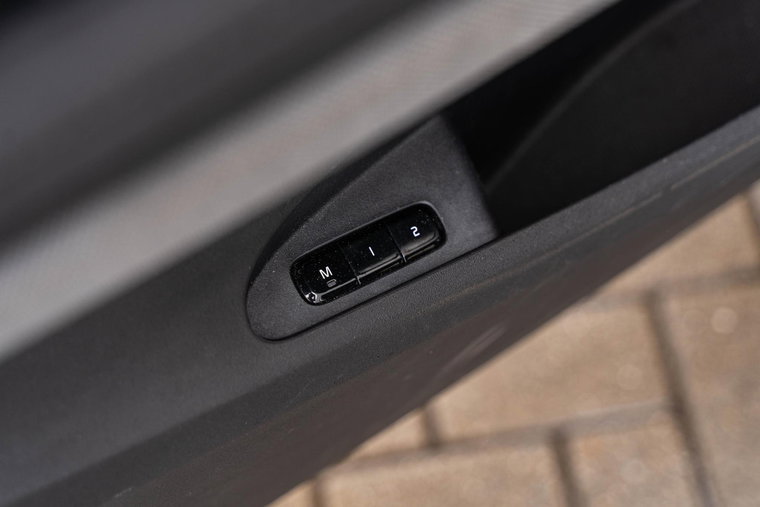 Vehicle Image 36