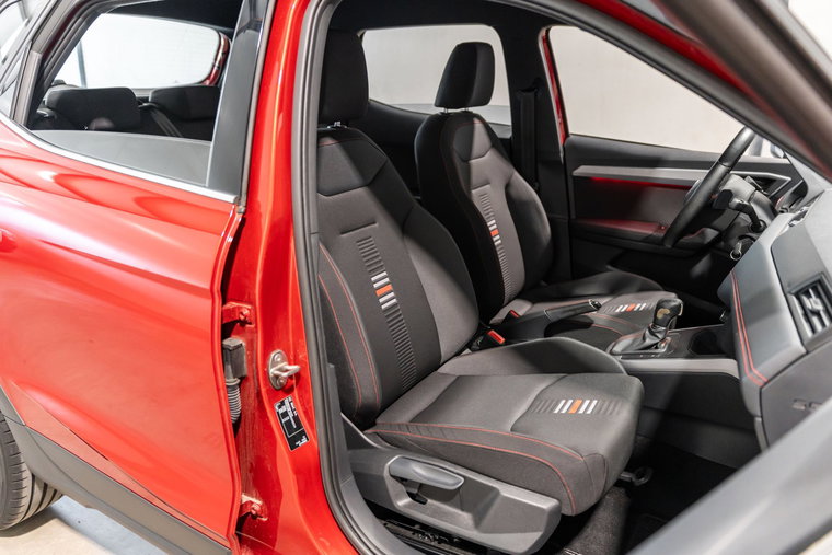 Vehicle Image 30