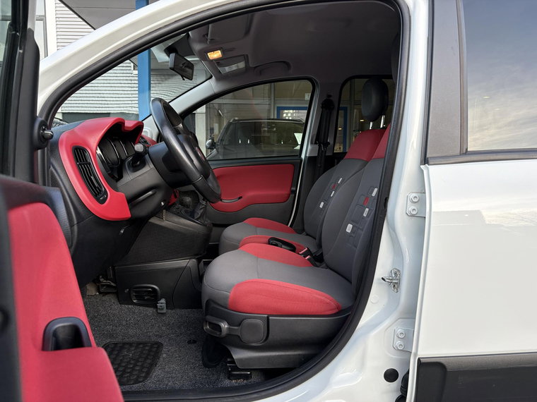 Vehicle Image 14