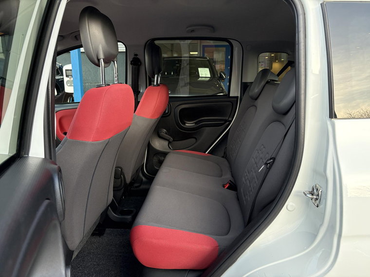 Vehicle Image 15