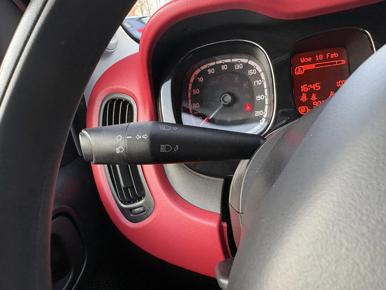 Vehicle Image 23