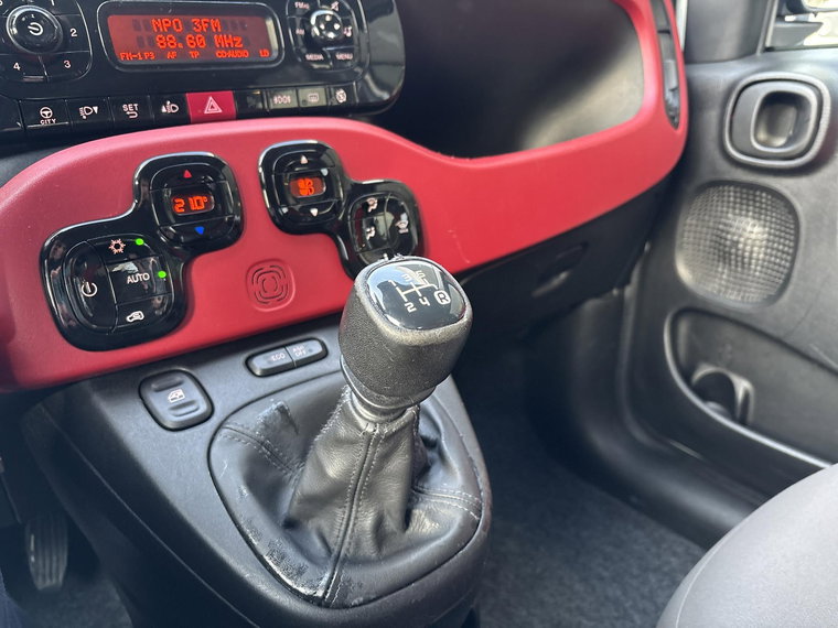 Vehicle Image 28