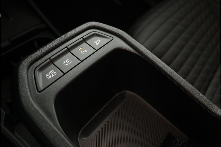 Vehicle Image 48