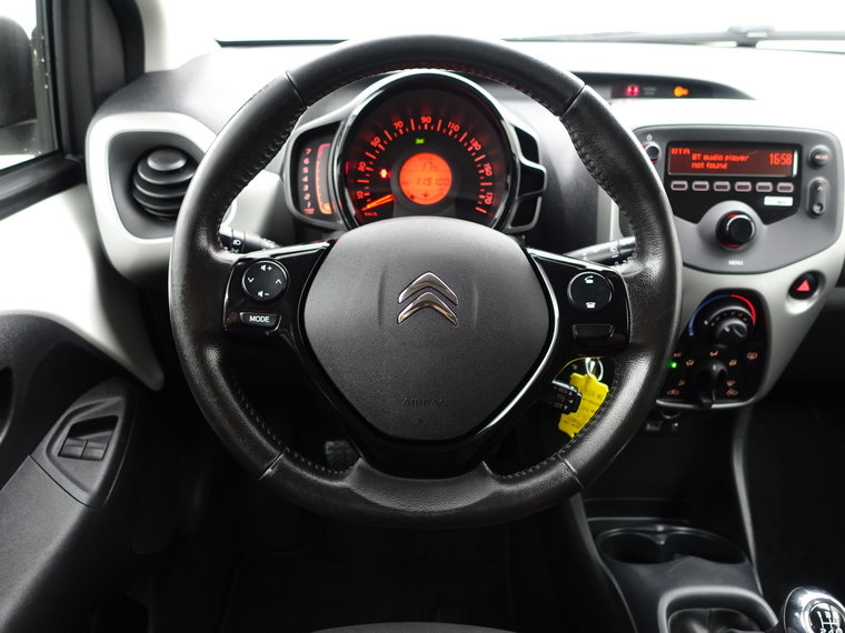 Vehicle Image 11