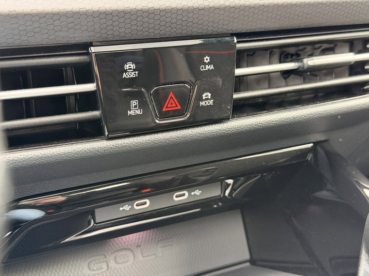 Vehicle Image 38