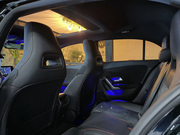 Vehicle Image 31