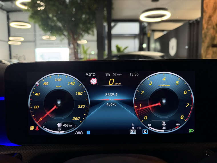 Vehicle Image 36