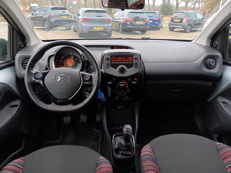 Vehicle Image 11
