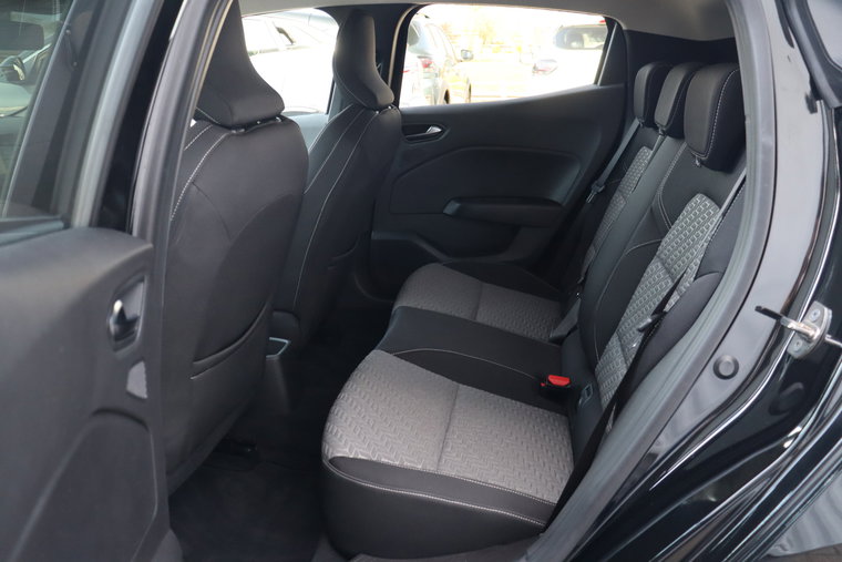 Vehicle Image 19