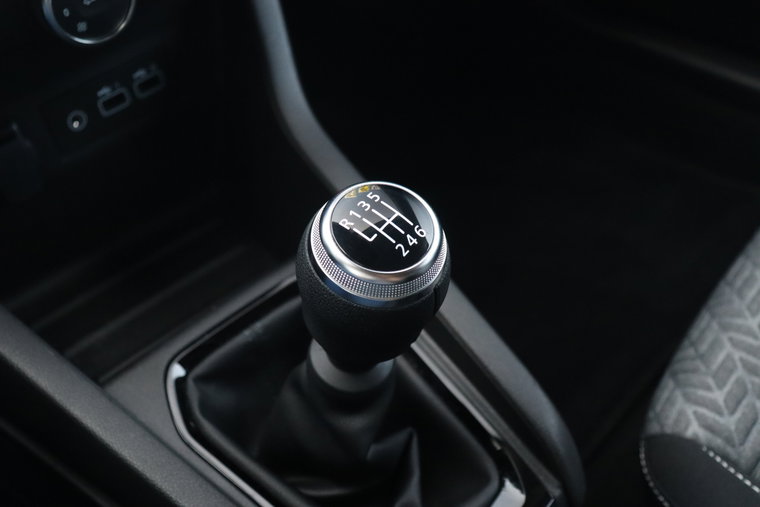 Vehicle Image 26