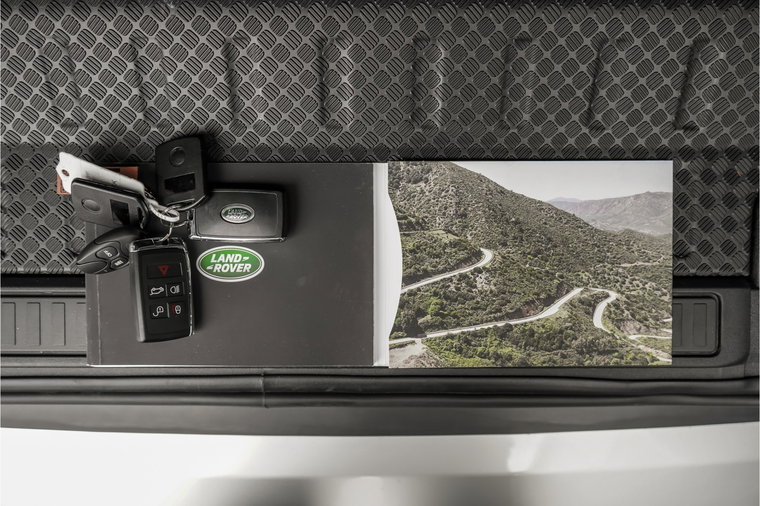 Vehicle Image 8