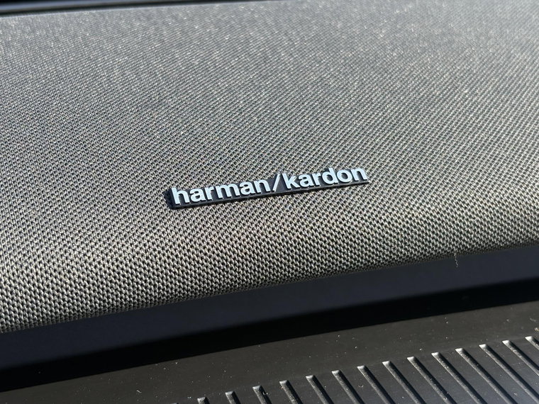 Vehicle Image 27