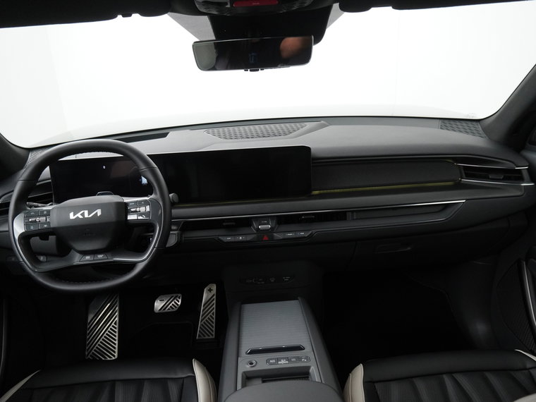 Vehicle Image 39
