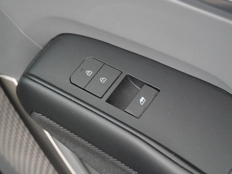 Vehicle Image 45