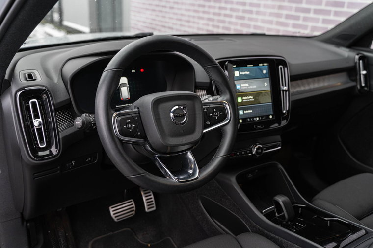 Vehicle Image 19