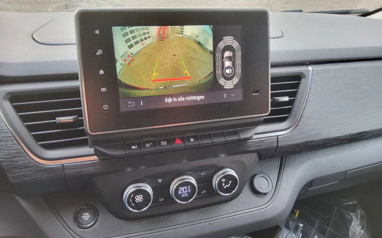 Vehicle Image 22