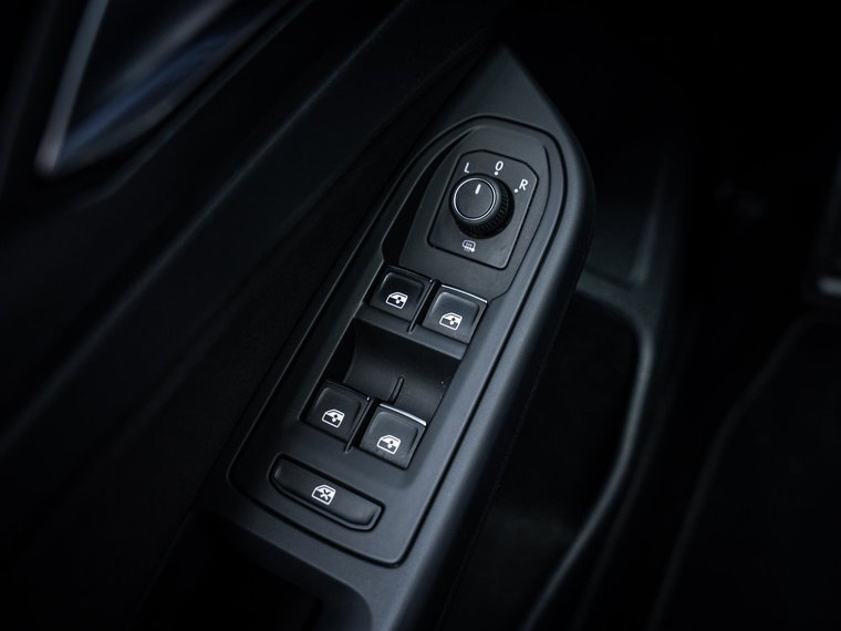 Vehicle Image 39