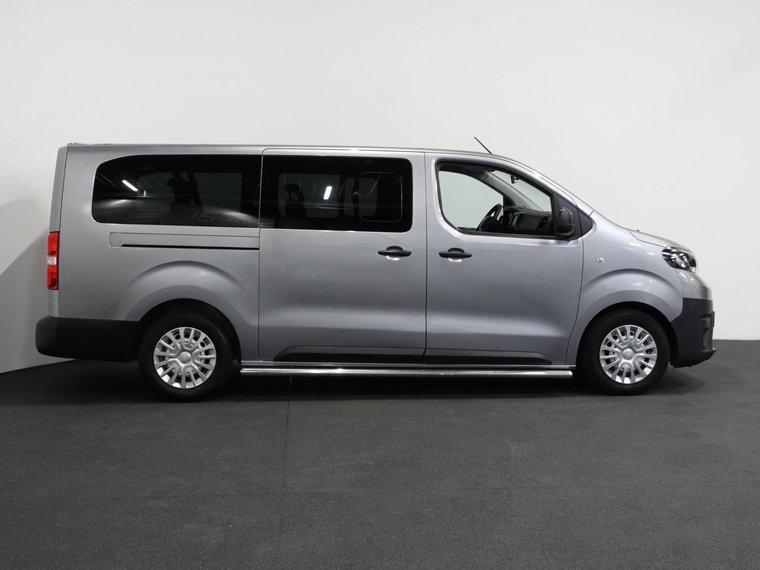 Vehicle Image 33