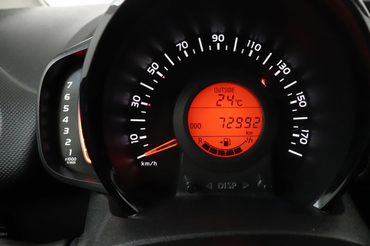 Vehicle Image 21