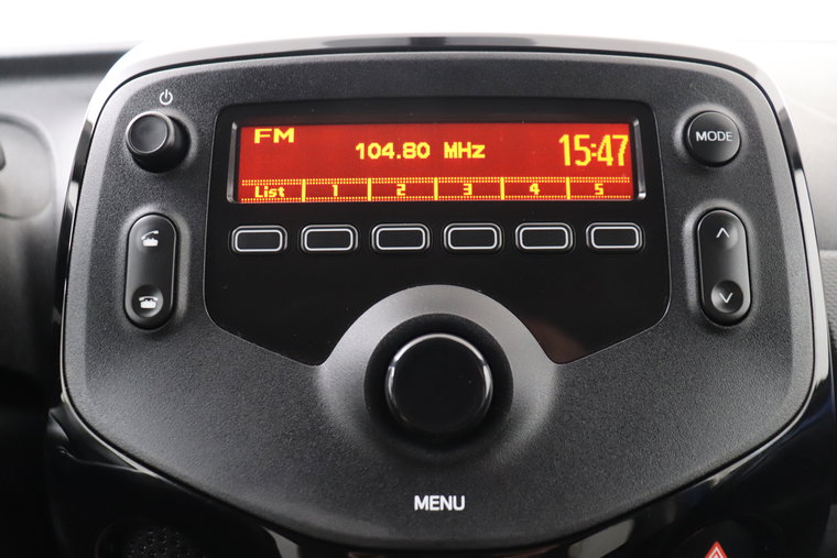 Vehicle Image 22