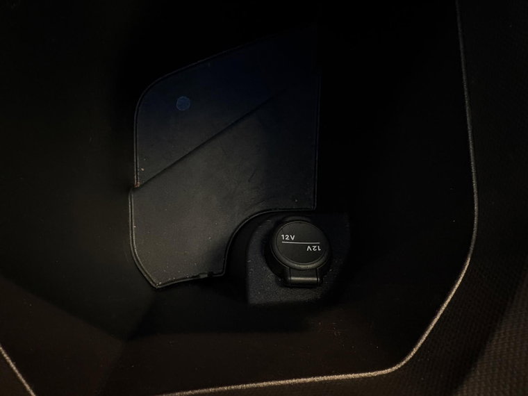 Vehicle Image 33