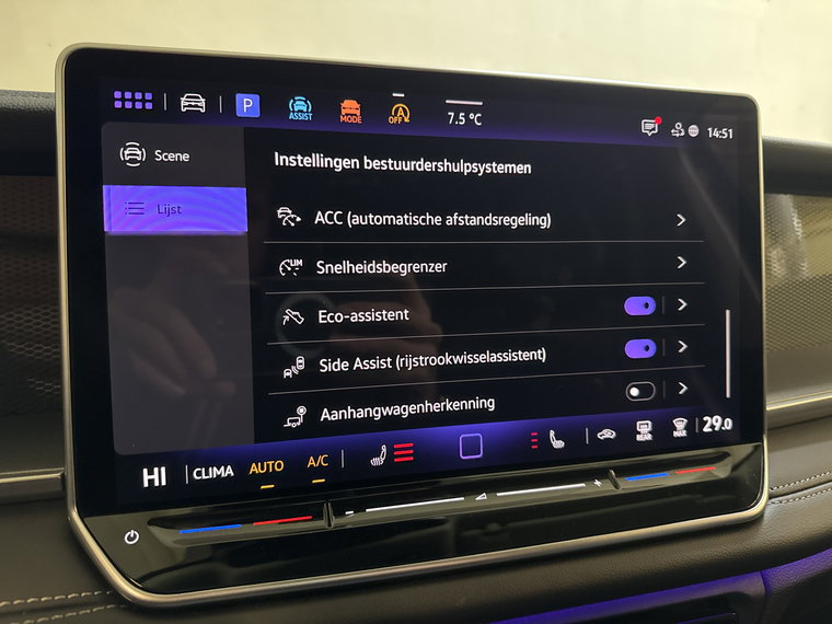 Vehicle Image 38
