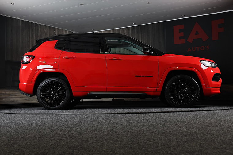 Vehicle Image 36