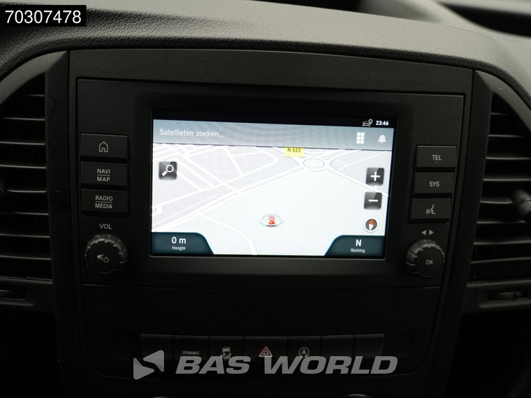 Vehicle Image 33