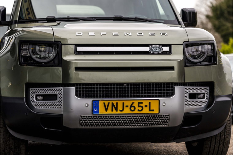Vehicle Image 12