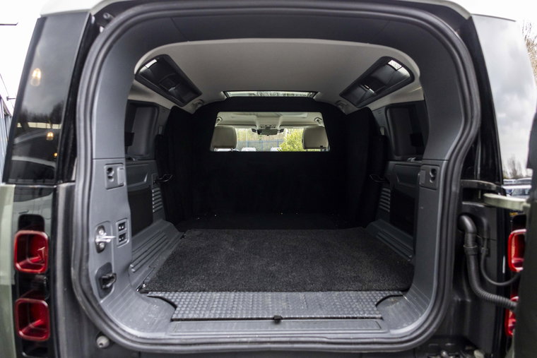Vehicle Image 13