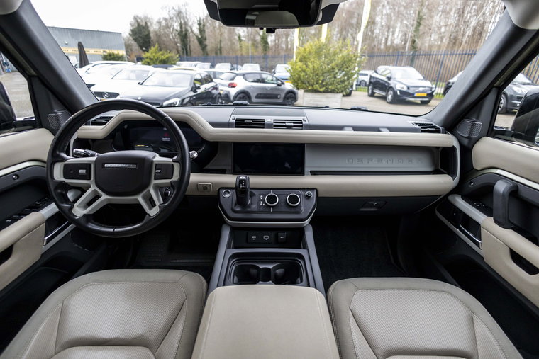 Vehicle Image 14