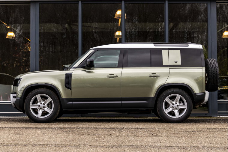 Vehicle Image 8