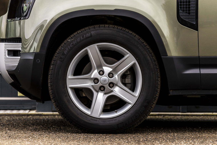 Vehicle Image 9
