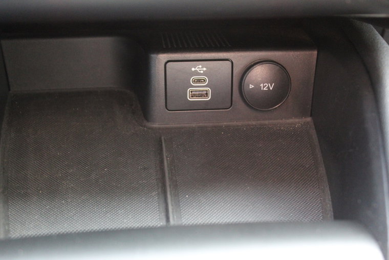 Vehicle Image 22