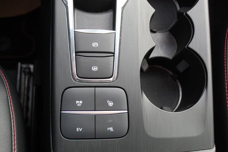 Vehicle Image 24
