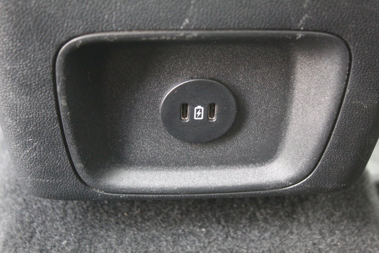 Vehicle Image 31
