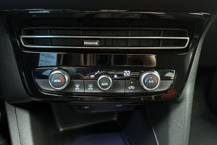 Vehicle Image 26