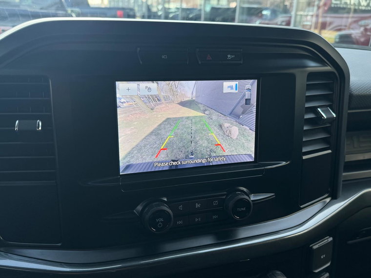 Vehicle Image 14