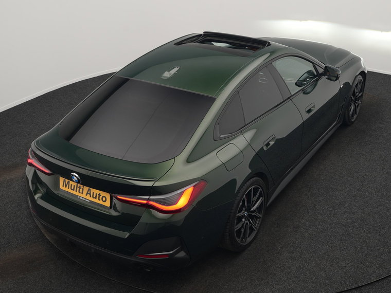 Vehicle Image 32