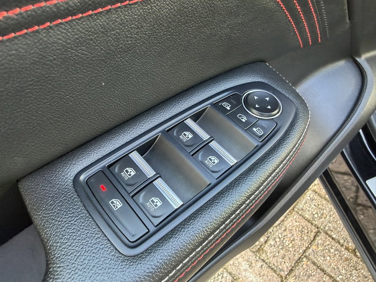 Vehicle Image 27