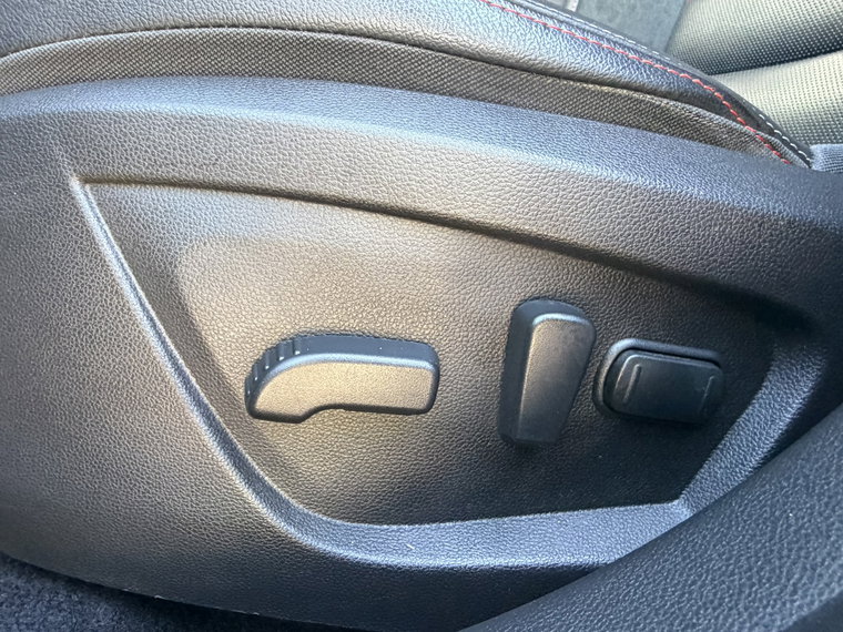 Vehicle Image 42