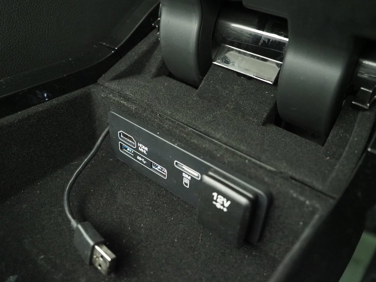 Vehicle Image 33