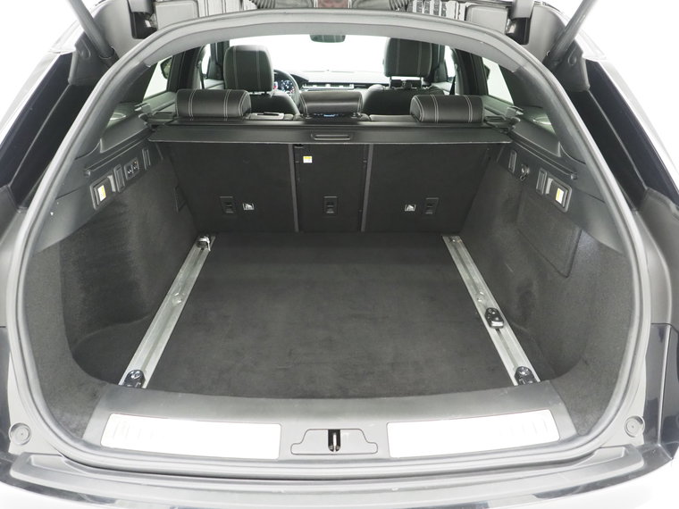 Vehicle Image 38