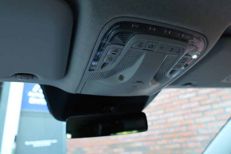 Vehicle Image 36